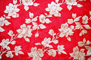 红缎地绣花