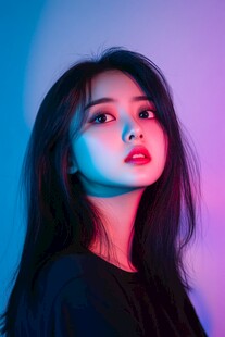 蓝粉色渐变撞色