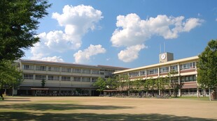 城内完全小学校