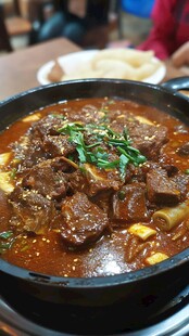 石锅豆腐牛肉牛肉