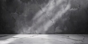 光线穿过墙上的裂缝