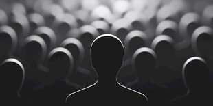 在人群中脱颖而出