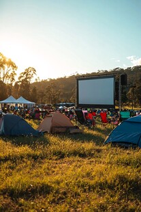露天电影节的黄昏