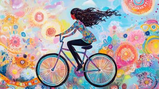 骑车女孩的彩色世界