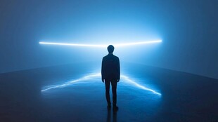 孤独的蓝光之旅