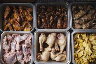 多样化的烤鸡产品