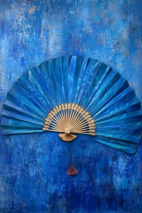 蓝色扇影