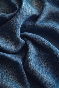 牛仔布的褶皱之美