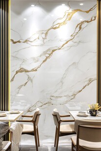 现代餐厅的 marble 和金色装饰