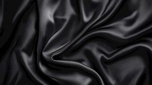 黑色丝绸的光泽与褶皱