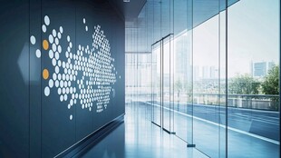 现代办公空间的艺术墙设计