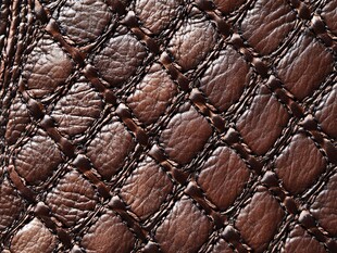 棕色皮革纹理的近距离特写