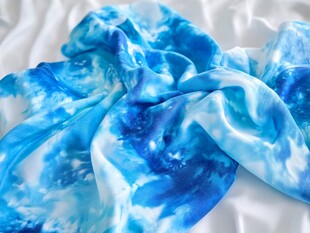 扎染风情的蓝白布料