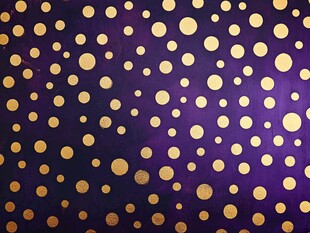 金色圆点紫色背景