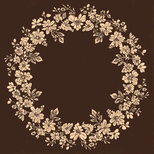 棕色背景上的米色花卉环