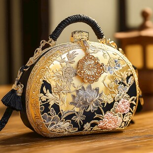 金色刺绣手提包