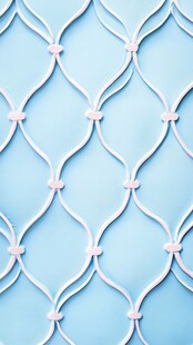 蓝色格子图案的墙面