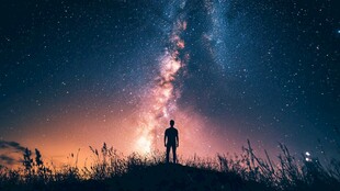 孤独的宇宙探险者