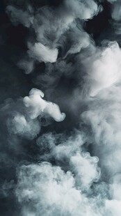 云雾缭绕的神秘天空