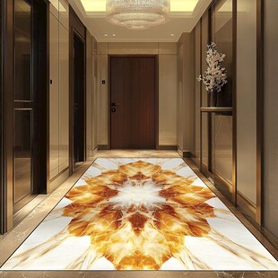 豪华大堂 金色地毯 水晶吊灯 深色木门 墙壁装饰 现代艺术品