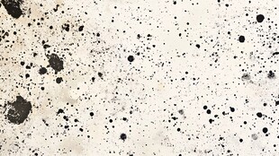 油漆飞溅的白墙