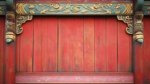 古老木门上的雕刻艺术