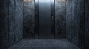 暗黑风空旷电梯内部空间