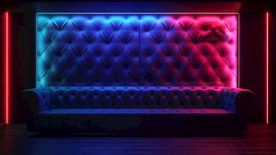 炫酷霓虹下的奢华沙发