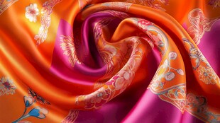 绚丽多彩丝绸围巾纹理特写