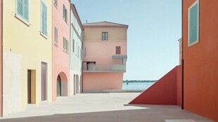 彩色海滨小镇街道景致