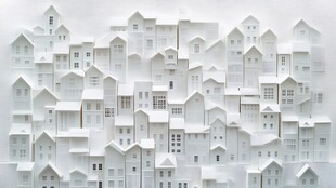 白色立体房屋艺术装置