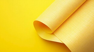 黄色卷纸特写
