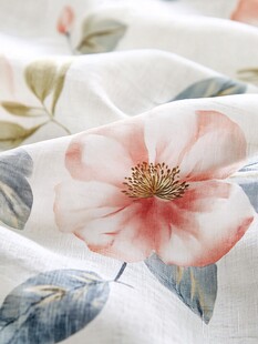 花卉图案的精美家纺布料