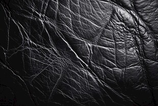 黑色皮革纹理特写