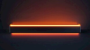 橙色发光悬浮长方体装置