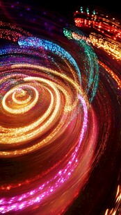 绚丽光影旋绕梦幻夜景