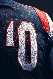 运动球衣上的10号细节