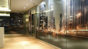 都市夜景玻璃墙室内空间