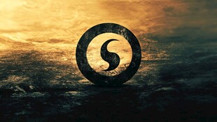 海上夕阳中的神秘符号