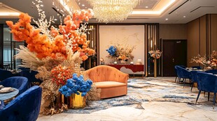 奢华宴会厅的精致装饰布置