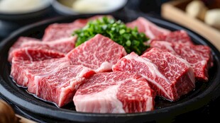 鲜嫩多汁的优质牛肉拼盘