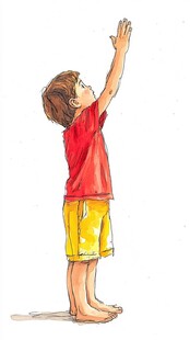 孩童仰头举手充满好奇