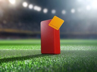 足球场上的红黄牌道具