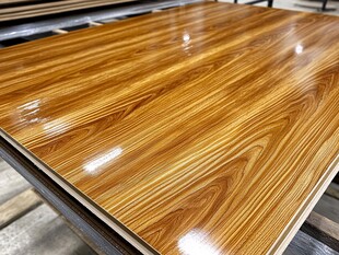 木纹光泽亮丽装饰板材