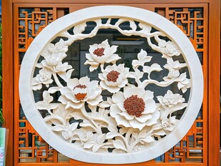 圆形牡丹木雕装饰艺术品