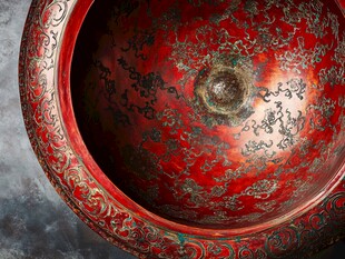 红漆描金精美传统大瓷碗