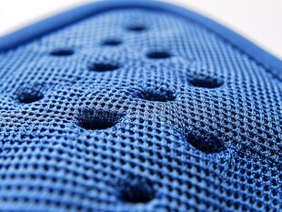 蓝色透气网布特写