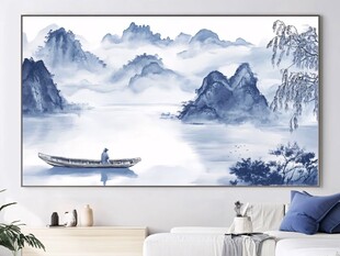 水墨山水间的孤舟意境