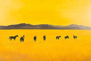 金黄草原上的骏马群像
