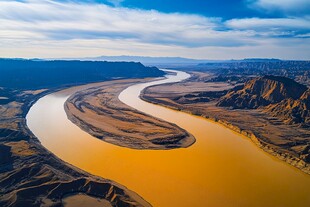 黄河壮丽大拐弯景观